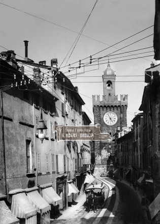 Corso Garibaldi a Brescia - Fine Ottocento